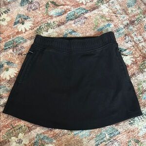 Old Navy High Waisted Dynamic Fleece Mini Skort, s
